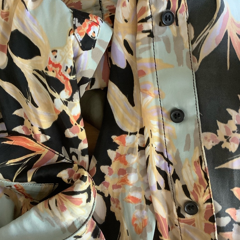 Free People Floral Print Lightweight Top - Black, Cream, Peach, Size Large - Picture 8 of 15